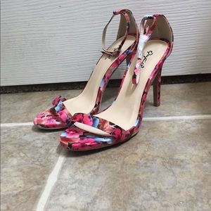 Floral print Qupid high heels